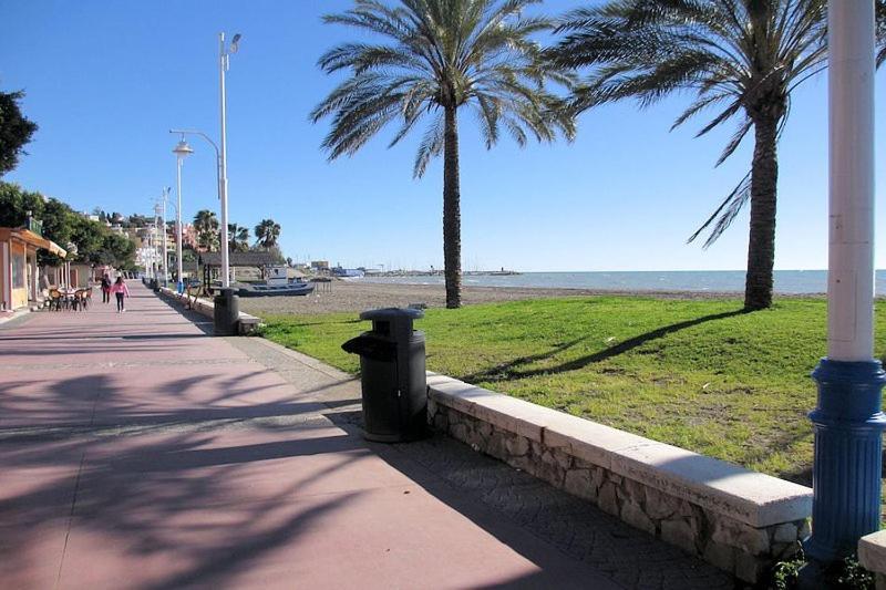 Apartamento El Bambu Cerca Del Mar Málaga Eksteriør bilde