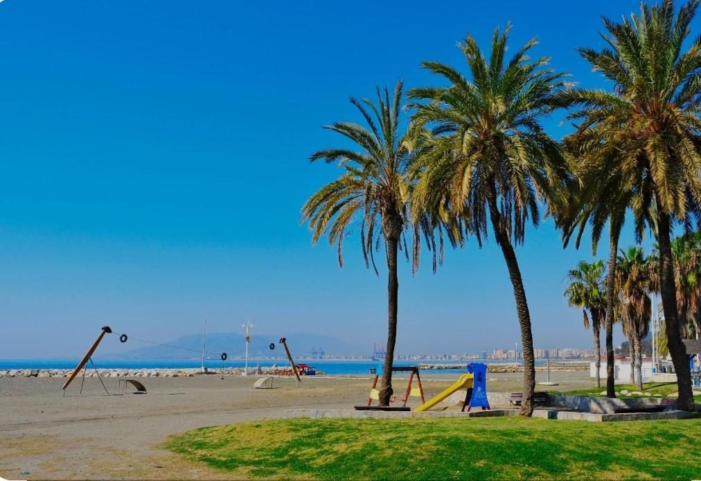 Apartamento El Bambu Cerca Del Mar Málaga Eksteriør bilde